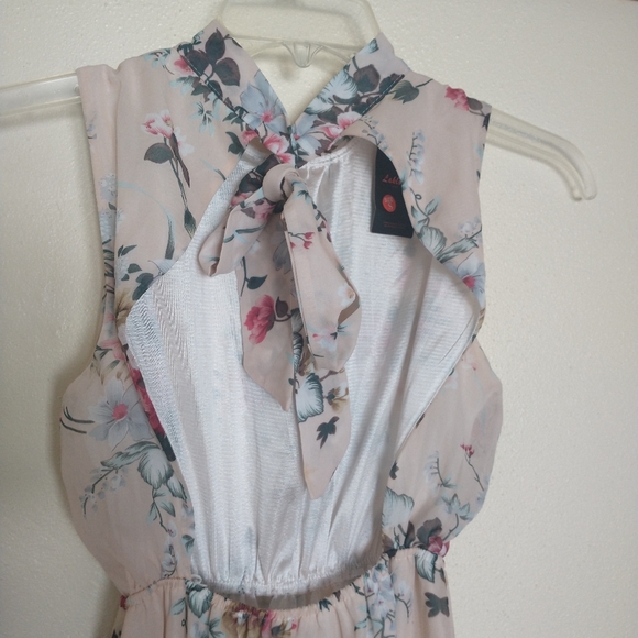 Long Silky Floral Dress - Picture 4 of 7